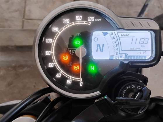 TRIUMPH SCRAMBLER 400 X 