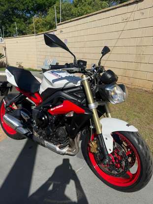 TRIUMPH-STREET TRIPLE 675 ABS TRIUMPH-STREET TRIPLE 675 ABS-2013