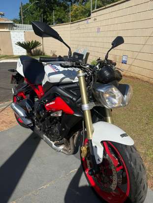 TRIUMPH-STREET TRIPLE 675 ABS TRIUMPH-STREET TRIPLE 675 ABS-2013