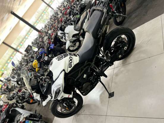 TRIUMPH-TIGER 1200 XCX-2020