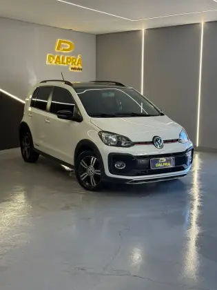 VOLKSWAGEN UP 1.0 170 TSI TOTAL FLEX XTREME 4P MANUAL