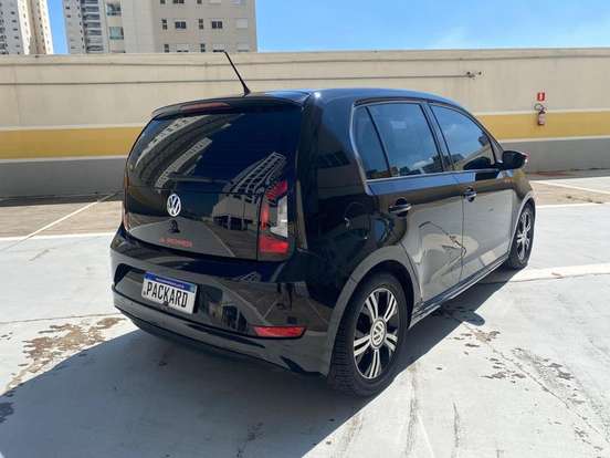 VOLKSWAGEN-UP-2018