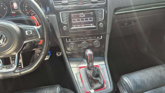 VOLKSWAGEN-GOLF-2.0 TSI GTI 16V TURBO GASOLINA 4P AUTOMÁTICO VOLKSWAGEN-GOLF-2015