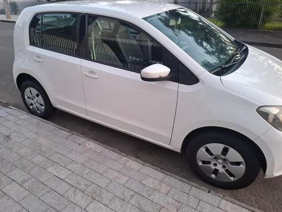 VOLKSWAGEN-UP-1.0 MPI MOVE UP 12V FLEX 4P AUTOMATIZADO VOLKSWAGEN-UP-2014