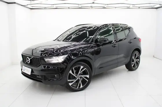 VOLVO XC40 2.0 T5 GASOLINA R-DESIGN AWD GEARTRONIC VOLVO XC40 2.0 T5 GASOLINA R-DESIGN AWD GEARTRONIC