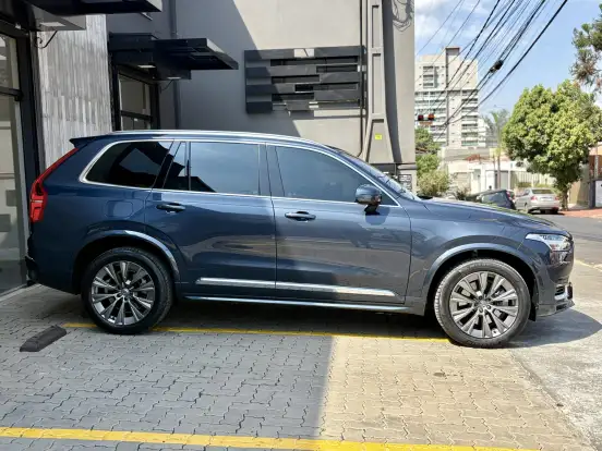 VOLVO-XC90-2024