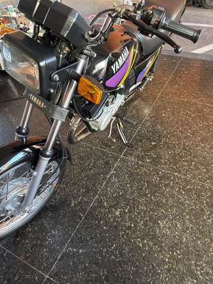 YAMAHA-RD 135-1994
