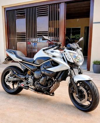 YAMAHA XJ6 N 