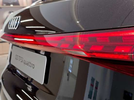 AUDI-Q5-2025