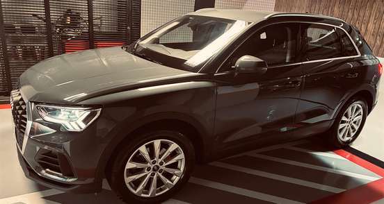 AUDI-Q3-2021