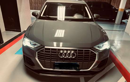 AUDI-Q3-2021