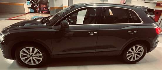 AUDI-Q3-2021