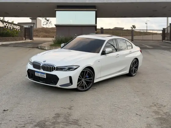 BMW 320i 2.0 16V TURBO FLEX M SPORT AUTOMÁTICO BMW 320i 2.0 16V TURBO FLEX M SPORT AUTOMÁTICO
