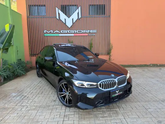 BMW 320i 2.0 16V TURBO FLEX M SPORT AUTOMÁTICO BMW 320i 2.0 16V TURBO FLEX M SPORT AUTOMÁTICO