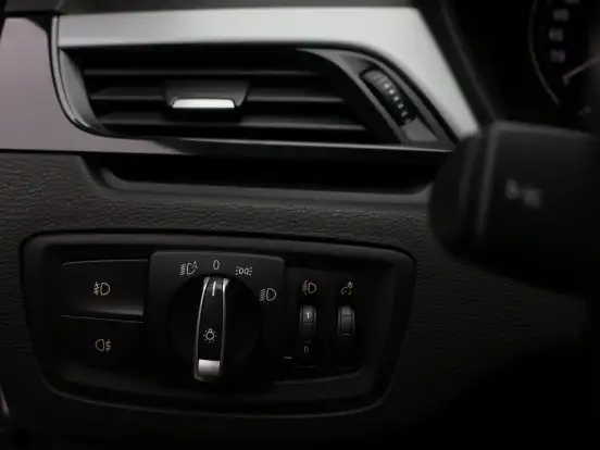 BMW-X1-2.0 16V TURBO ACTIVEFLEX SDRIVE20I 4P AUTOMÁTICO BMW-X1-2019