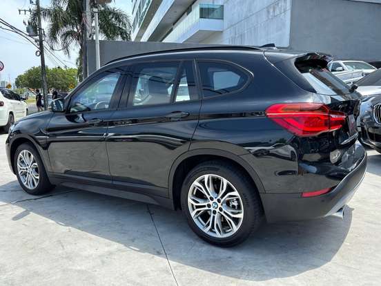 BMW-X1-2.0 16V TURBO ACTIVEFLEX SDRIVE20I 4P AUTOMÁTICO BMW-X1-2018