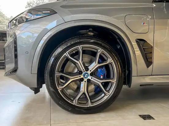 BMW-X5-2025