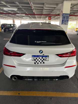 BMW-118i-2022