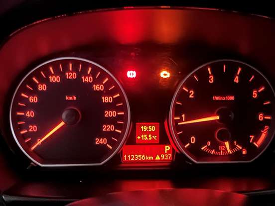 BMW-118i-2011