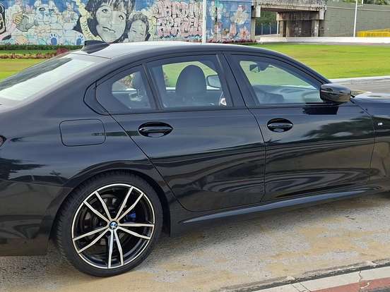 BMW-320i-2.0 16V TURBO GASOLINA M SPORT AUTOMÁTICO BMW-320i-2019