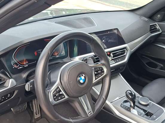BMW-320i-2.0 16V TURBO GASOLINA M SPORT AUTOMÁTICO BMW-320i-2019