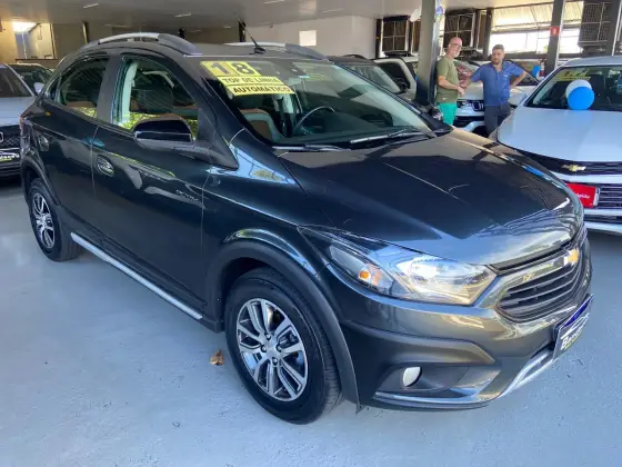 CHEVROLET ONIX 1.4 MPFI ACTIV 8V FLEX 4P AUTOMÁTICO