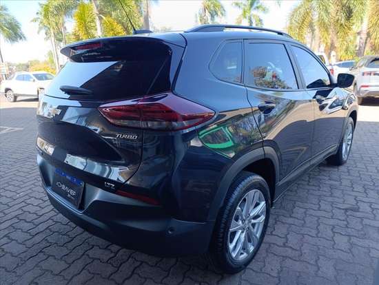 CHEVROLET-TRACKER-2023
