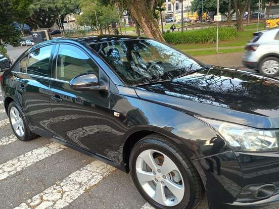 CHEVROLET-CRUZE-2011