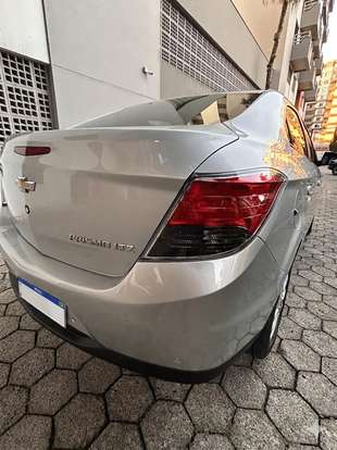 CHEVROLET-PRISMA-2015