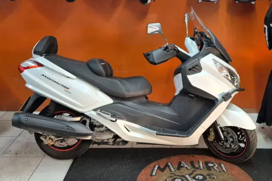 DAFRA MAXSYM 400i 