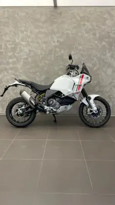 DUCATI DESERT X DUCATI DESERT X