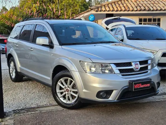 FIAT FREEMONT 2.4 PRECISION 16V GASOLINA 4P AUTOMÁTICO