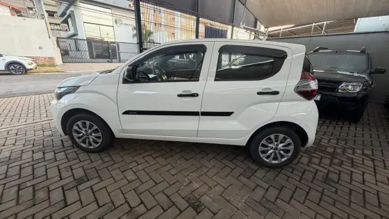 FIAT MOBI 1.0 EVO FLEX EASY ON MANUAL FIAT MOBI 1.0 EVO FLEX EASY ON MANUAL