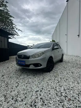 FIAT SIENA 1.6 MPI ESSENCE 16V FLEX 4P AUTOMATIZADO FIAT SIENA 1.6 MPI ESSENCE 16V FLEX 4P AUTOMATIZADO