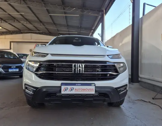 FIAT TORO 2.0 16V TURBO DIESEL RANCH 4WD AT9 FIAT TORO 2.0 16V TURBO DIESEL RANCH 4WD AT9
