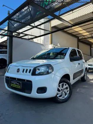 FIAT UNO 1.0 EVO VIVACE 8V FLEX 4P MANUAL FIAT UNO 1.0 EVO VIVACE 8V FLEX 4P MANUAL