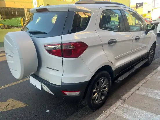 FORD-ECOSPORT-2014