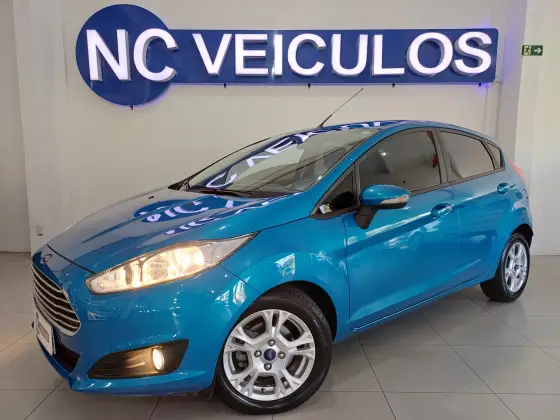 FORD FIESTA 1.6 SE HATCH 16V FLEX 4P POWERSHIFT FORD FIESTA 1.6 SE HATCH 16V FLEX 4P POWERSHIFT