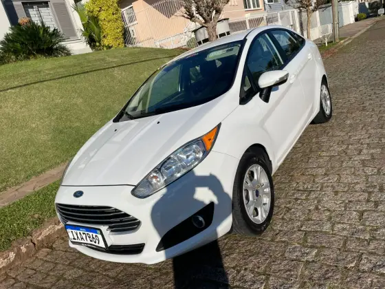 FORD FIESTA 1.6 SE SEDAN 16V FLEX 4P MANUAL