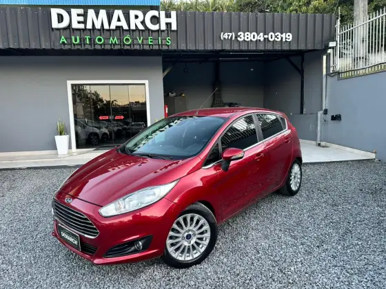 FORD FIESTA 1.6 TITANIUM HATCH 16V FLEX 4P POWERSHIFT FORD FIESTA 1.6 TITANIUM HATCH 16V FLEX 4P POWERSHIFT