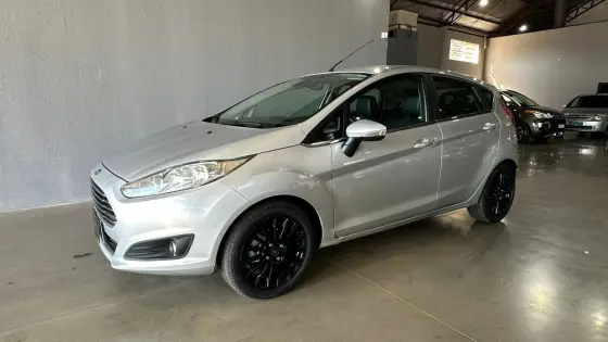 FORD FIESTA 1.6 TITANIUM HATCH 16V FLEX 4P POWERSHIFT