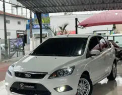 FORD FOCUS 1.6 GLX 8V FLEX 4P MANUAL FORD FOCUS 1.6 GLX 8V FLEX 4P MANUAL