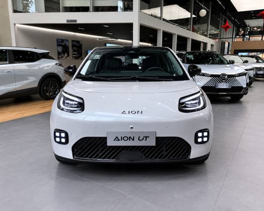 GAC AION UT 44,12 KW ELÉTRICO PREMIUM