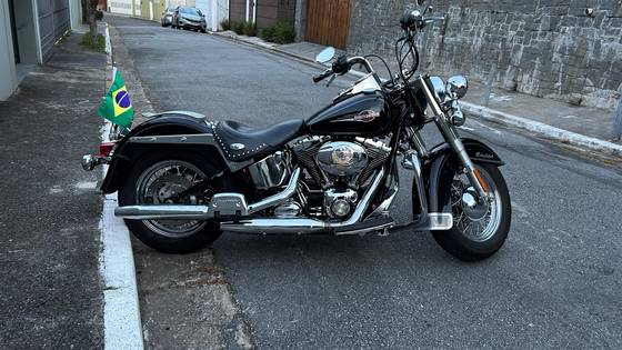 HARLEY-DAVIDSON SOFTAIL HERITAGE CLASSIC 