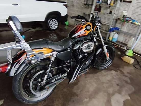 HARLEY-DAVIDSON-SPORTSTER XL 883 R HARLEY-DAVIDSON-SPORTSTER XL 883 R-2009