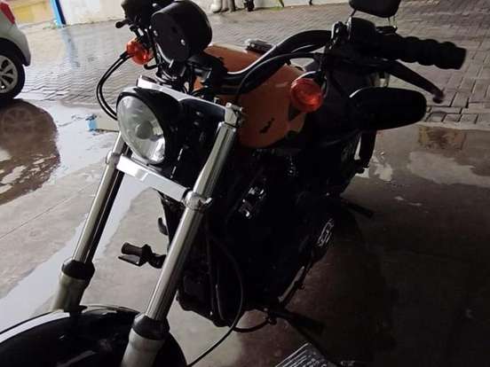 HARLEY-DAVIDSON-SPORTSTER XL 883 R HARLEY-DAVIDSON-SPORTSTER XL 883 R-2009