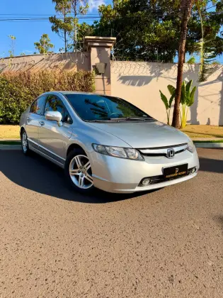 HONDA CIVIC 1.8 EXS 16V FLEX 4P AUTOMÁTICO HONDA CIVIC 1.8 EXS 16V FLEX 4P AUTOMÁTICO