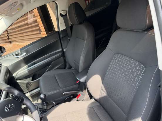 HYUNDAI-HB20-2024