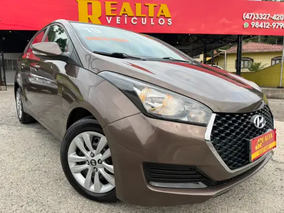 HYUNDAI HB20S 1.0 COMFORT PLUS 12V FLEX 4P MANUAL HYUNDAI HB20S 1.0 COMFORT PLUS 12V FLEX 4P MANUAL