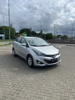 HYUNDAI HB20S 1.6 COMFORT PLUS 16V FLEX 4P AUTOMÁTICO HYUNDAI HB20S 1.6 COMFORT PLUS 16V FLEX 4P AUTOMÁTICO